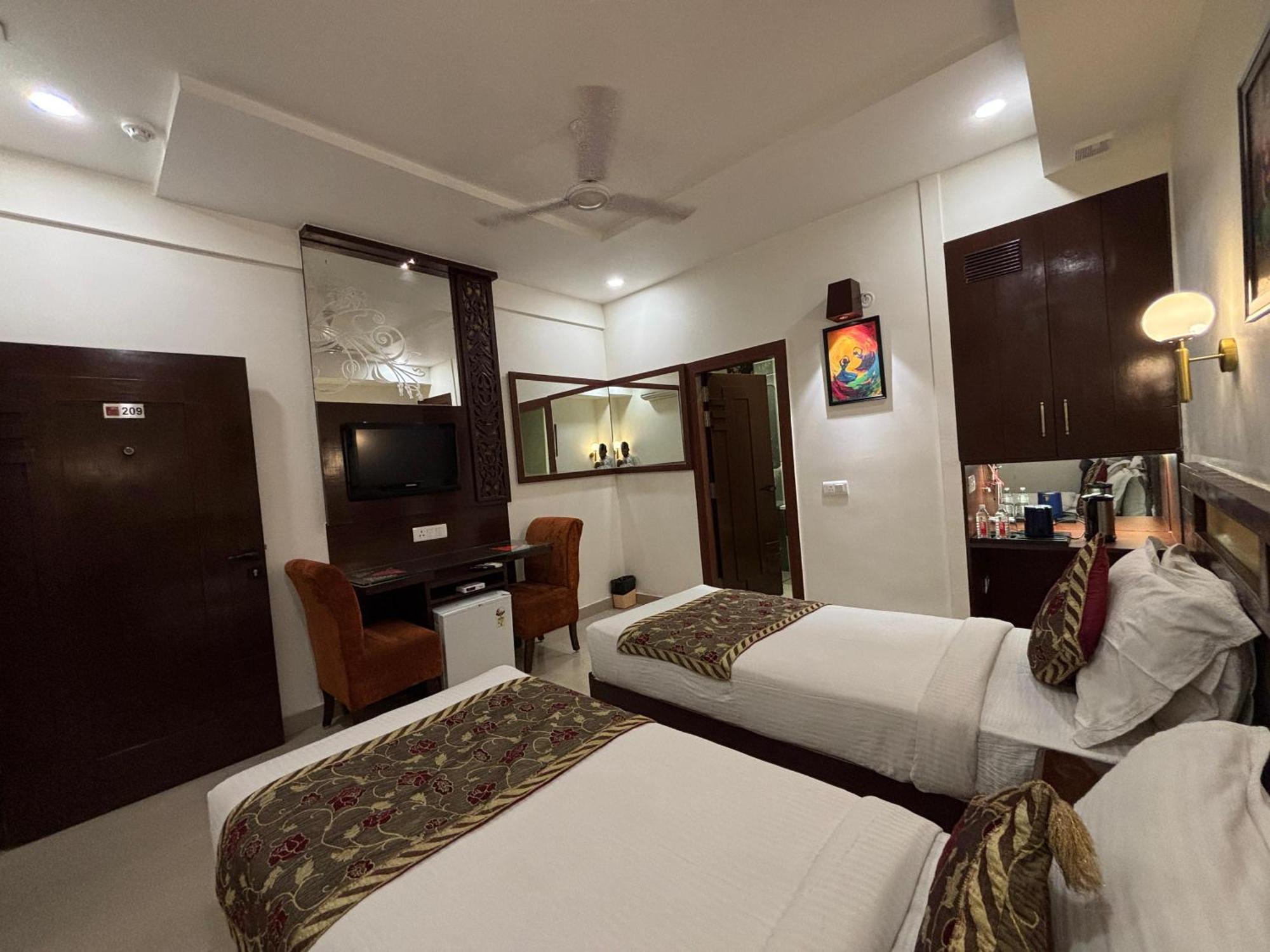 Taj Inn Hotel Agra  Exterior foto